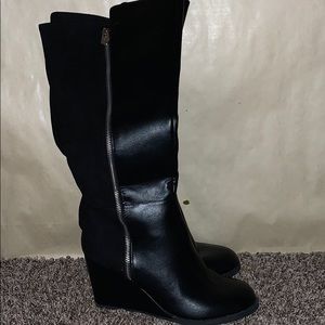 Guess wedge boot size 8.5